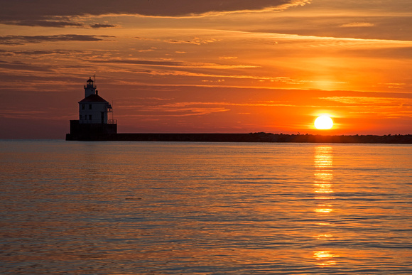 Wisconsin Point Lighthouse 16-7-_0939