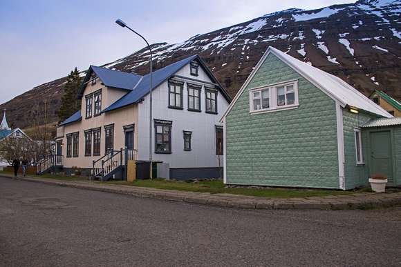 Houses Seydisfjordur Iceland 16-6-_2534