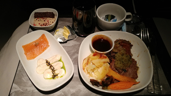 Dinner Iceland Air 18-6L-_1375