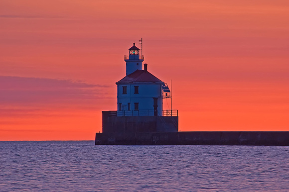Sunrise - Wisconsin Point Lighthouse 09-101- 0180