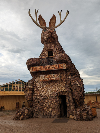 Dahl's Chainsaw Art Wall, South Dakota 23-6L-_0147